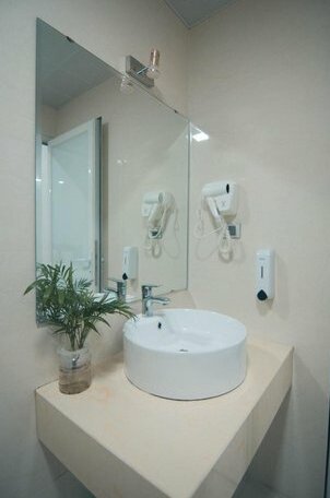 Hoang Long Hotel Ha Long - Photo5