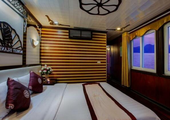 Monkey Island Cruise - Photo5
