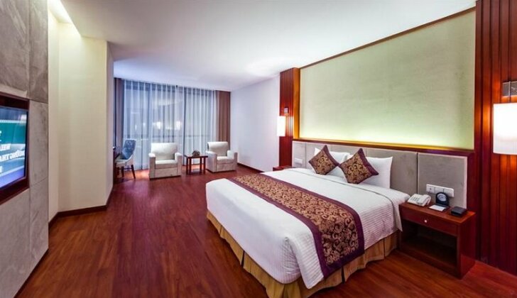 Muong Thanh Luxury Quang Ninh Hotel - Photo2