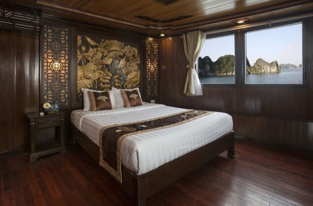 Renea Cruises Halong - Photo4