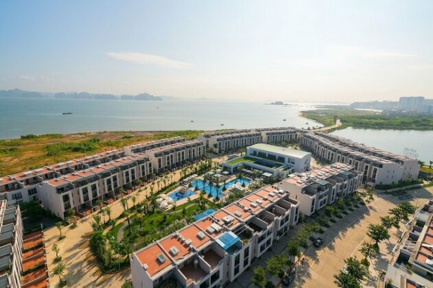 Royal Lotus Ha Long Resort & Villas - Photo2