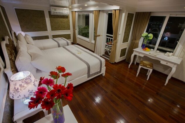 Signature Royal Halong Cruise - Photo5