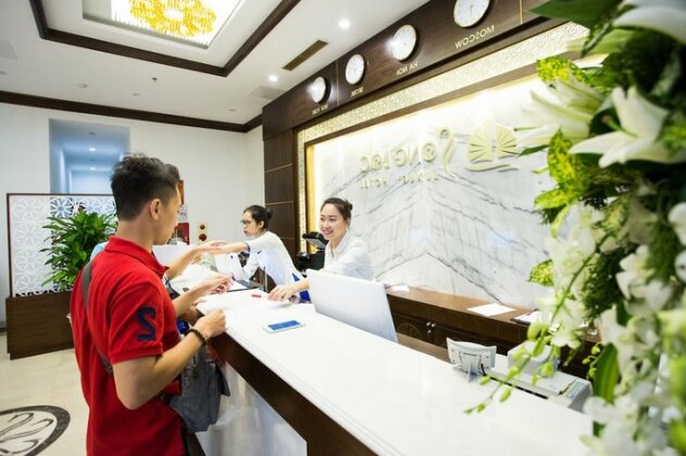 Song Loc Luxury Hotel - Photo4
