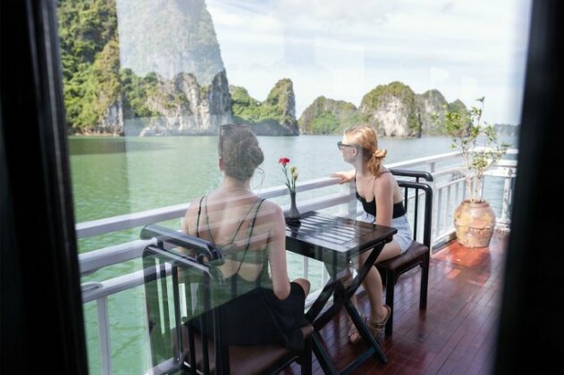 Swan Boutique Cruises - Photo4