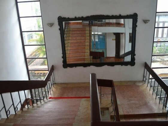 Vuon Dao Hotel Halong - Photo2