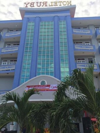 Ruby Hotel Ha Tien