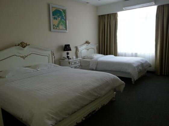 White Palace Hotel - Photo3