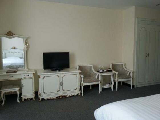 White Palace Hotel - Photo5
