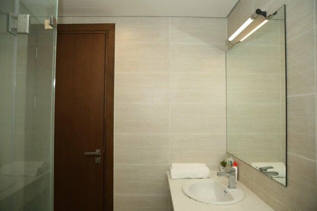 Bayhomes Golden Palm Serviced Apartment - Photo5