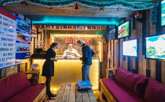 Hanoi BroPrague Home and Pub - Photo5