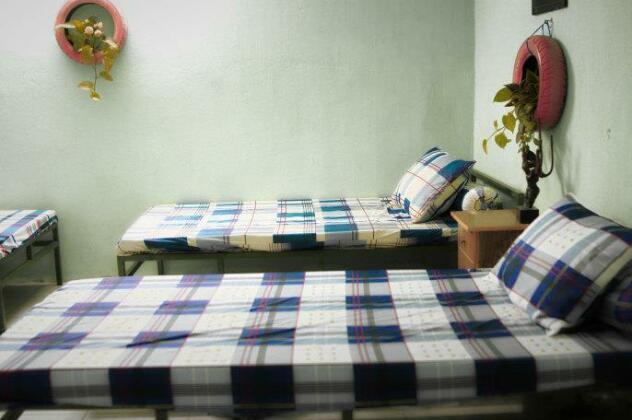  Photo 1