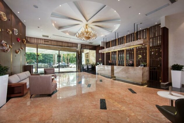 Lake Side Hotel - Photo5