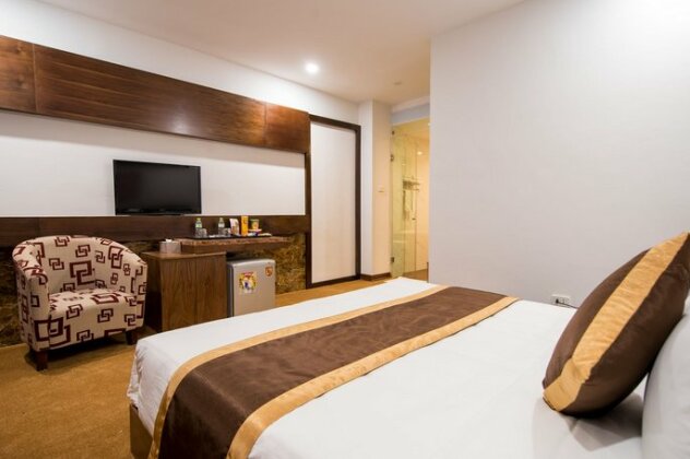 Night hotel - Photo3