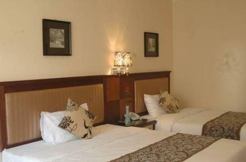 Queen Place Hotel - Photo4