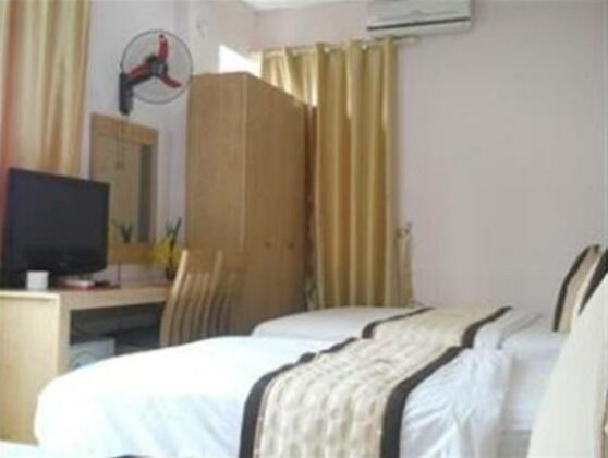 Red Hotel Thuy Khue - Photo2