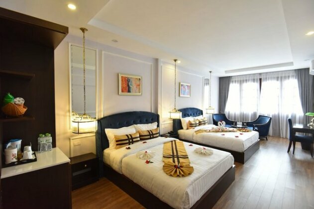 S Central Hotel - Photo2