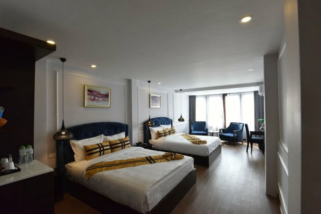 S Central Hotel - Photo5