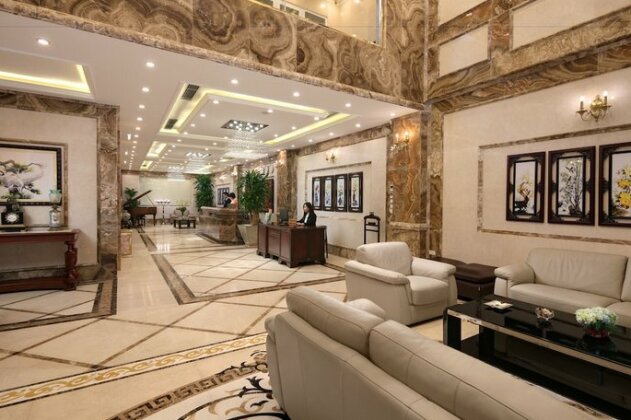 The Light Hotel - Photo3