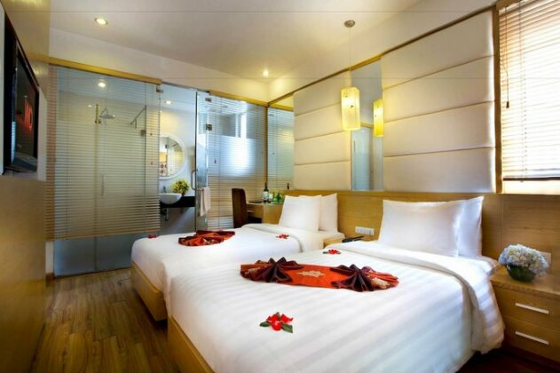 Tu Linh Palace Hotel - Photo4