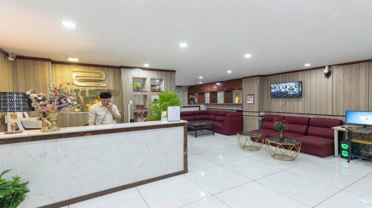 Green Star Central Hotel - Photo3