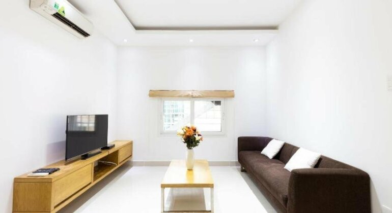 Huy Son Apartment