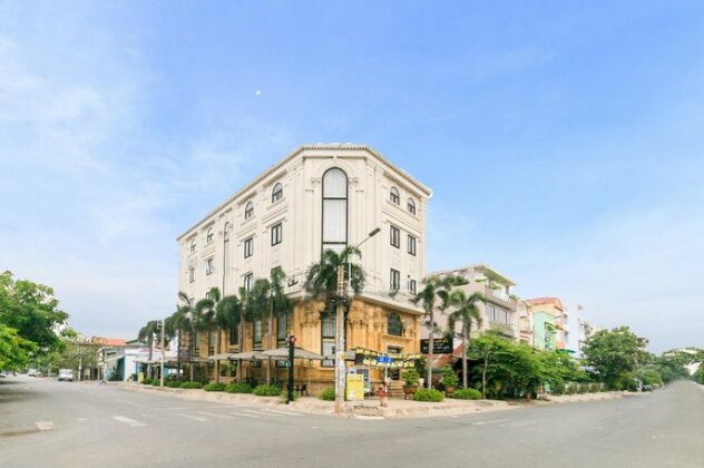 OYO 628 Tang Phat Hotel