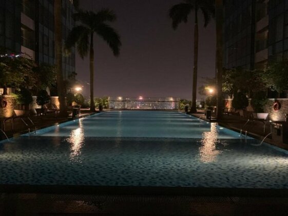 Romantic Night View From Royal Suite 3br District 1 - Photo5