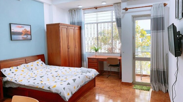 Rooms With Furnished And Fully Natural Light In D1 - Photo4