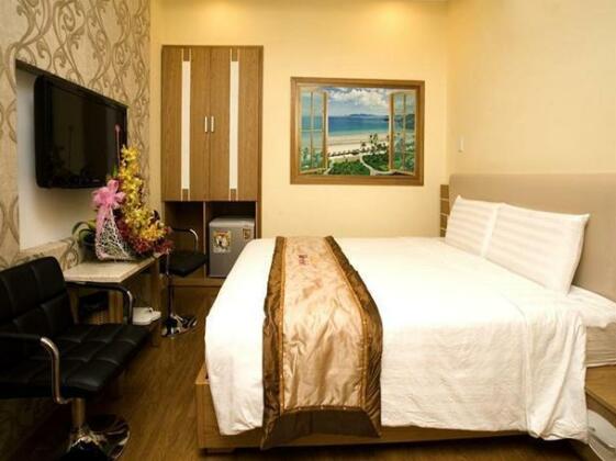 Selena Hotel - Photo2