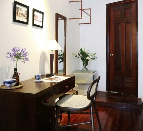 Shades 9- Cochinchine_Local Elegant 5BR home-5m to BenThanh Mkt - Photo4