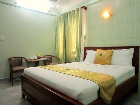 Spring Hotel Cong Hoa Street - Photo2