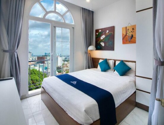 Universe Apartment - Photo2