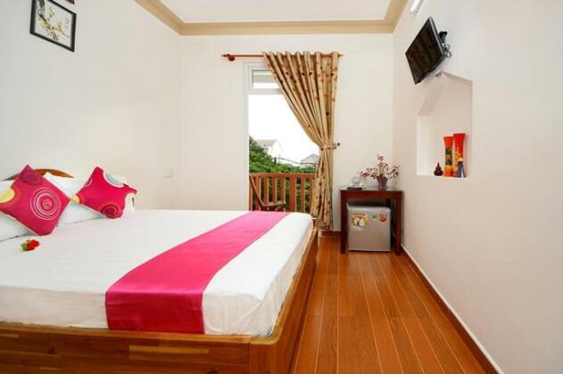 Center Homestay