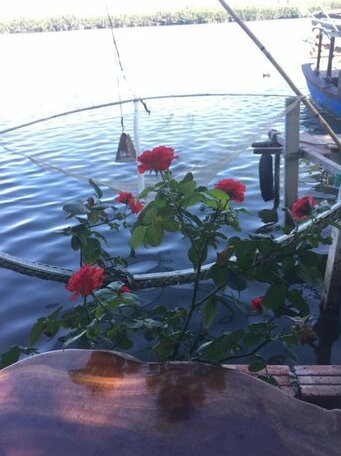 Coral Riverside Homestay & Hostel