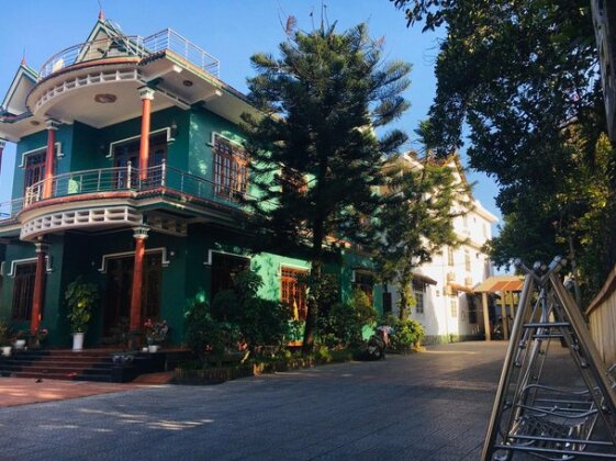 OYO 977 Minh Duc Guest House