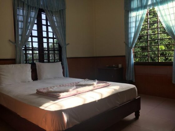 OYO 977 Minh Duc Guest House - Photo2