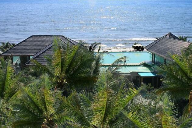 Del Sol Beach Villas & Spa