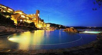 Rock Water Bay - Photo2
