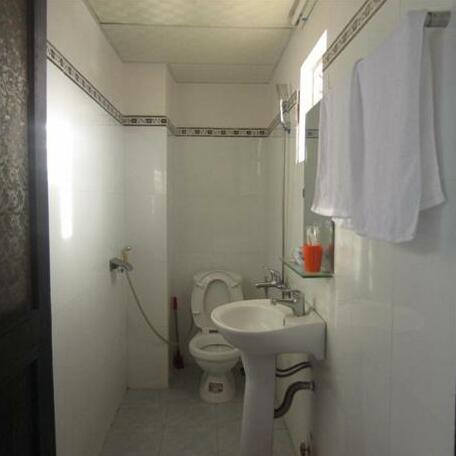 Binh Minh Hotel Kon Tum - Photo5