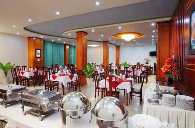 Gold Stars Hotel - Photo2