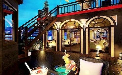 Emperor Cruises - Photo3