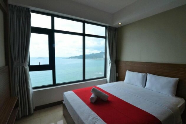 Handy Luxury Beachfront Apartment - Photo5