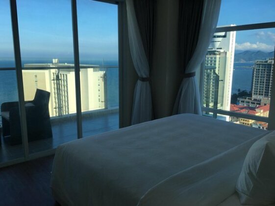 Ocean Suite 110sqm 26th floor Ariyana Condotel - Photo2