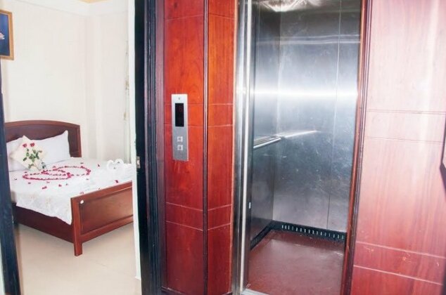 Queen 7 Hotel - Photo2