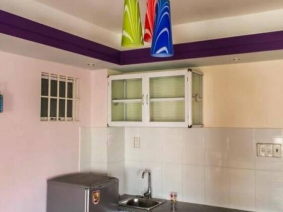 Stay Awhile Hostel and Apartments - Photo5