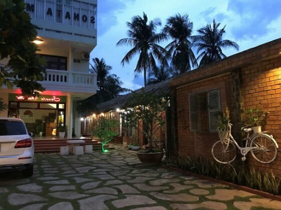 Chao Hotel