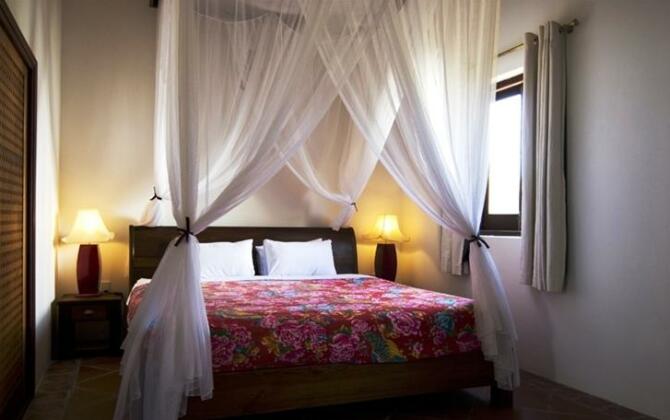 Full Moon Village - Photo5
