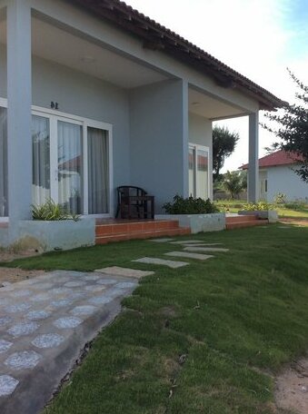 Hung Thinh Resort