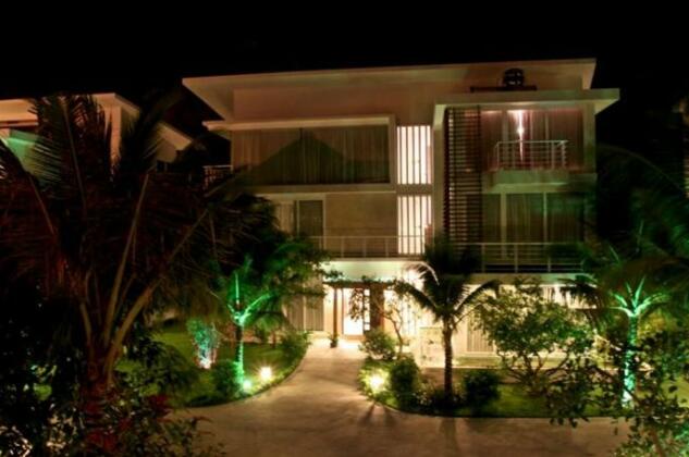 Villa Del Sol Beach Resort & Spa