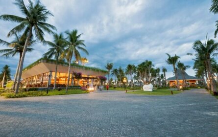 CocoLand Riverside Resort & Spa